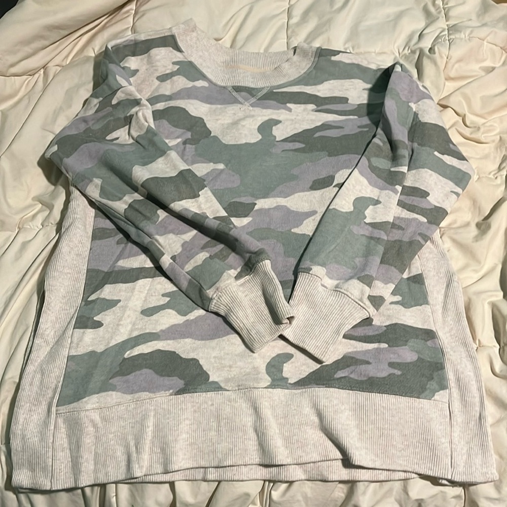Aerie camo sweatshirt